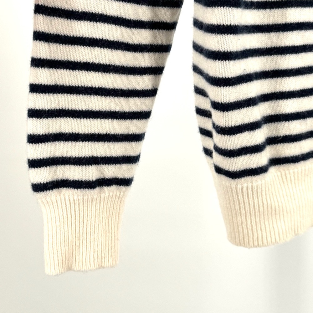 J. Crew Men’s Midweight Cashmere Boatneck Sweater Cream Navy Striped Size L - Picture 3 of 11